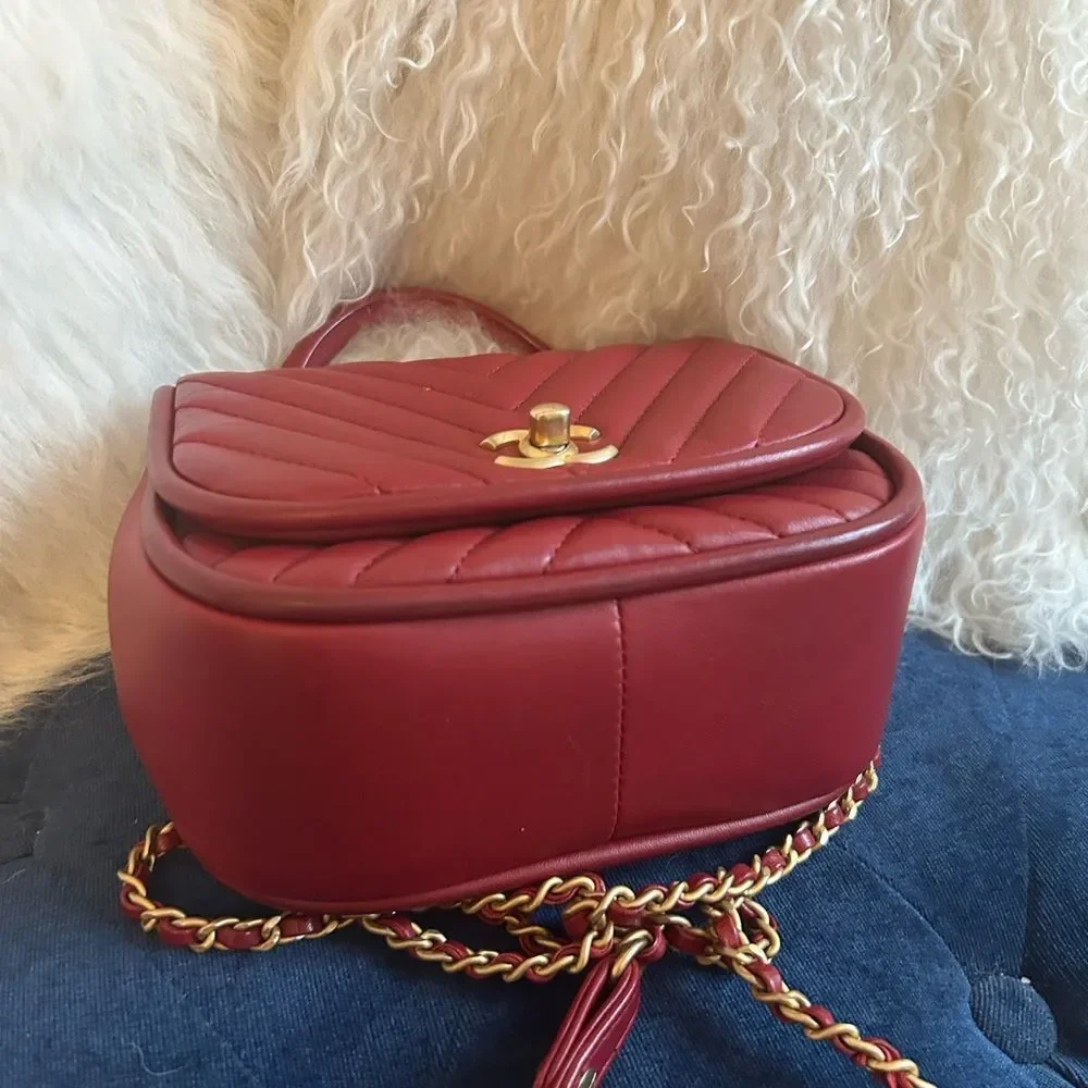 Chanel Red chev coco handle small Leather Handbag
